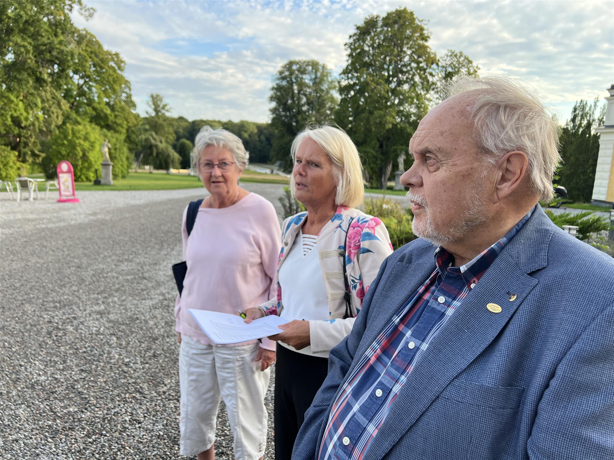 Gunilla, Jussi och Karin, dvs tävlingsledningen