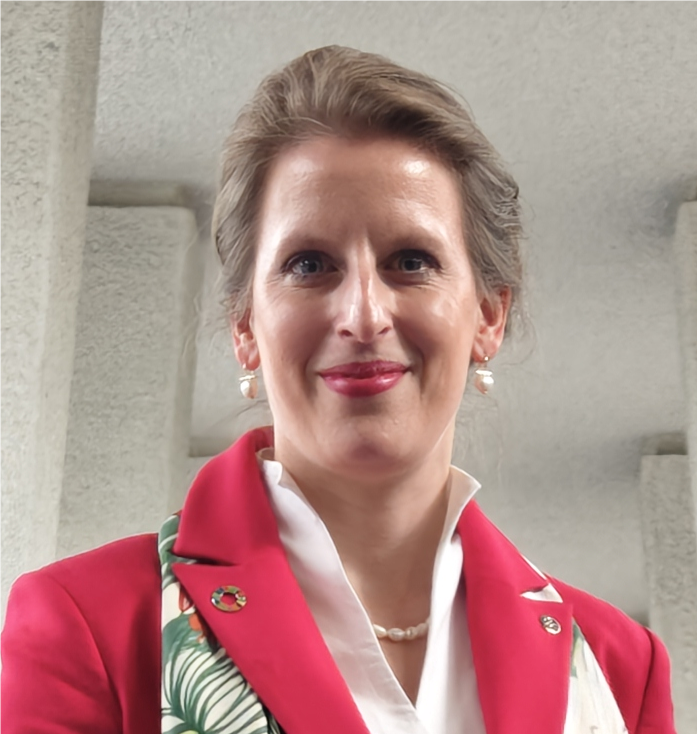 Dr. Sylvia Roozen