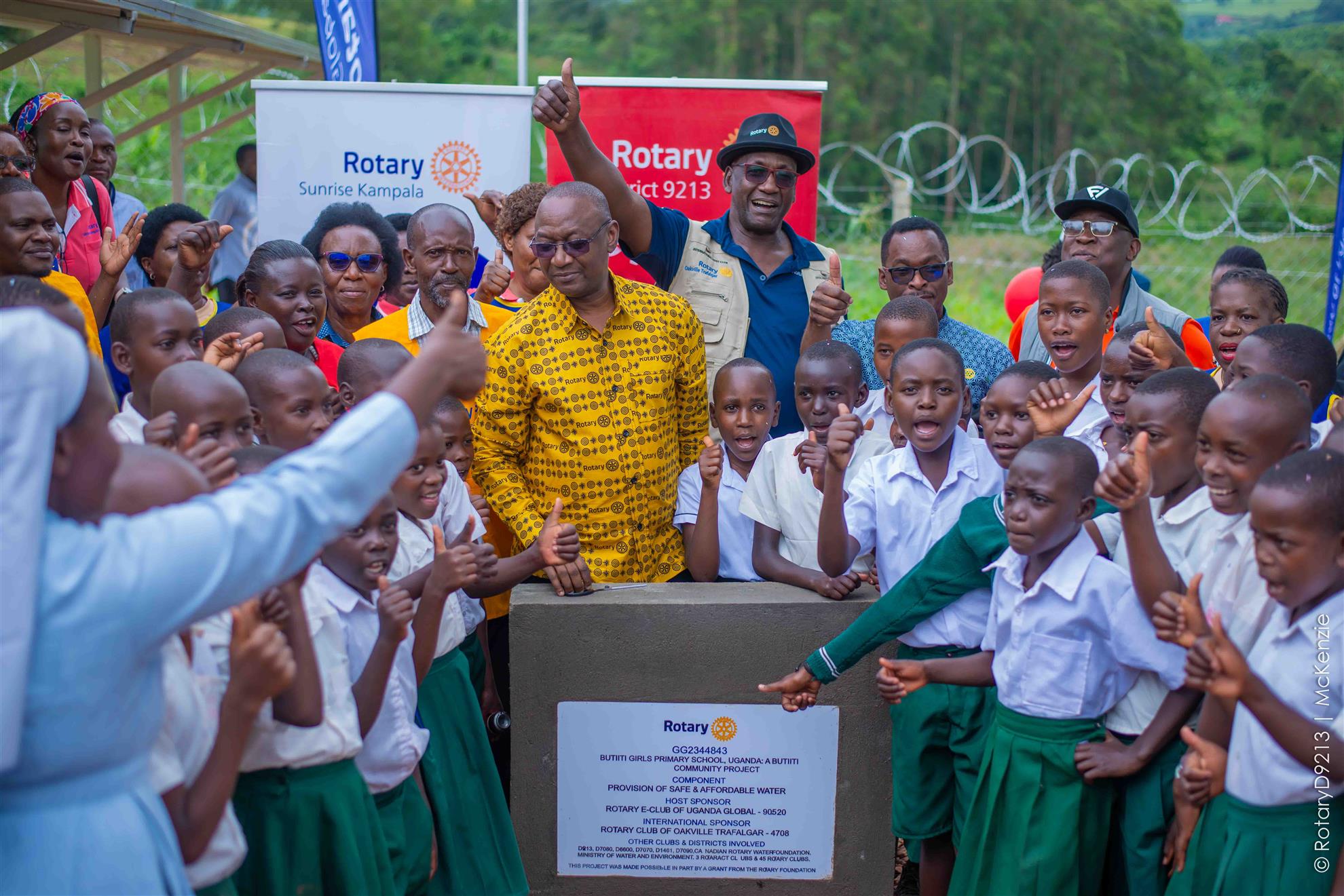 DG Geoffrey Kitakule Commissioning the Piped Water in Butiiti