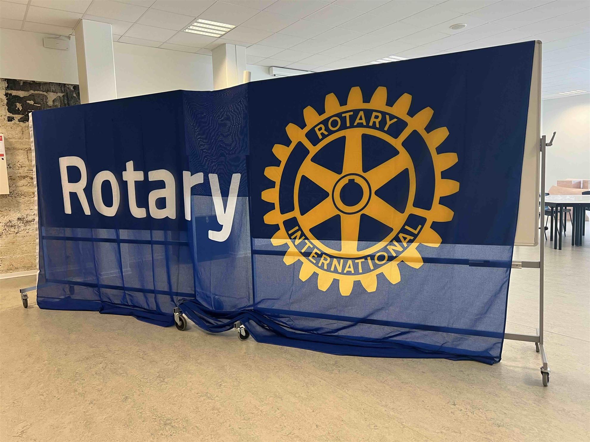 Rotary-International-Flag.jpeg