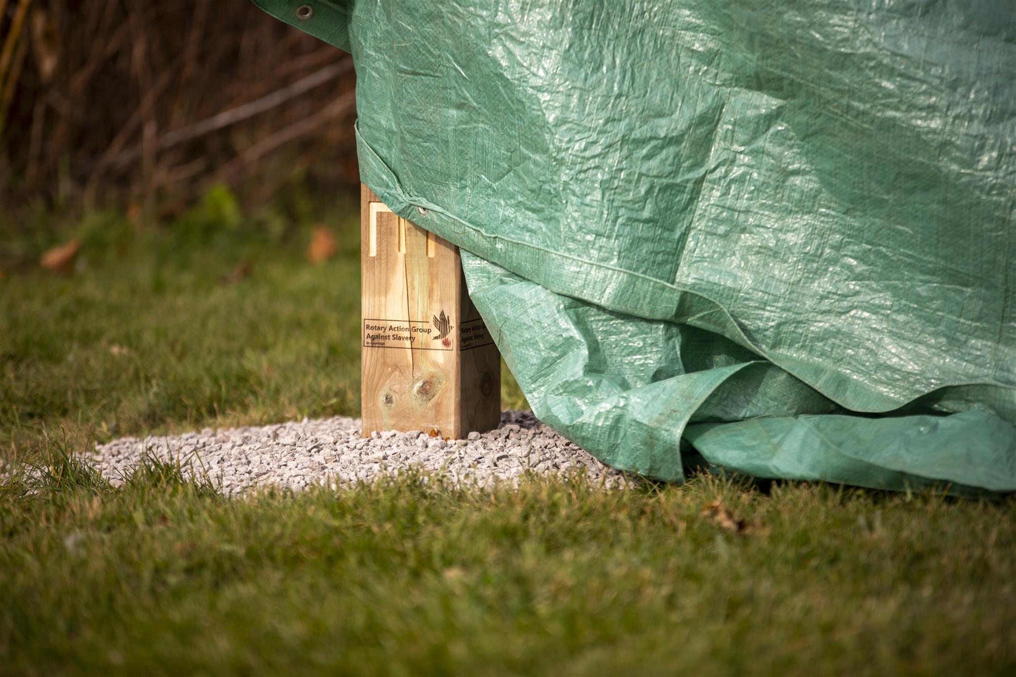 photo of the base of the pole, logo is RAGAS