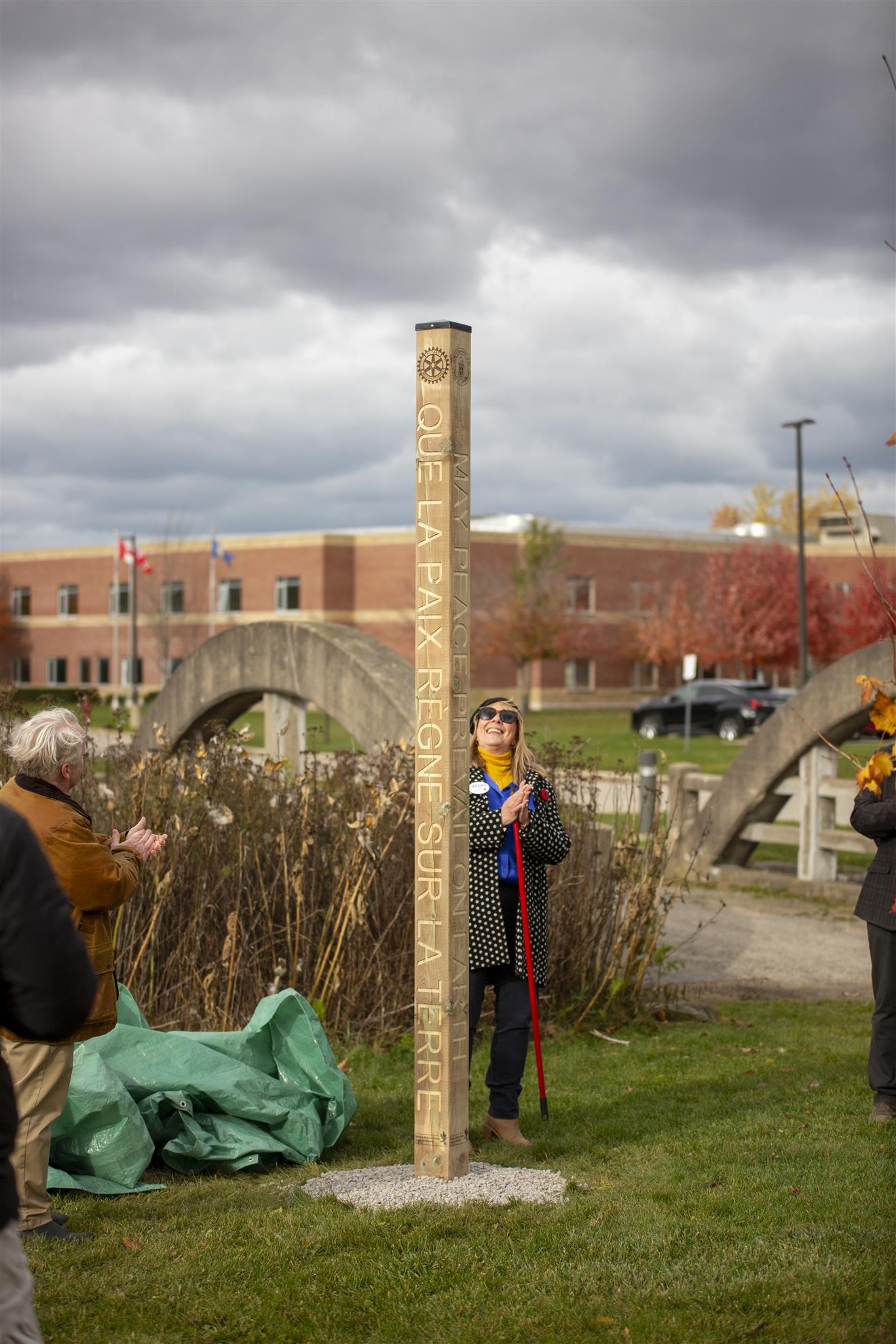 Photo of the wooden peace pole.