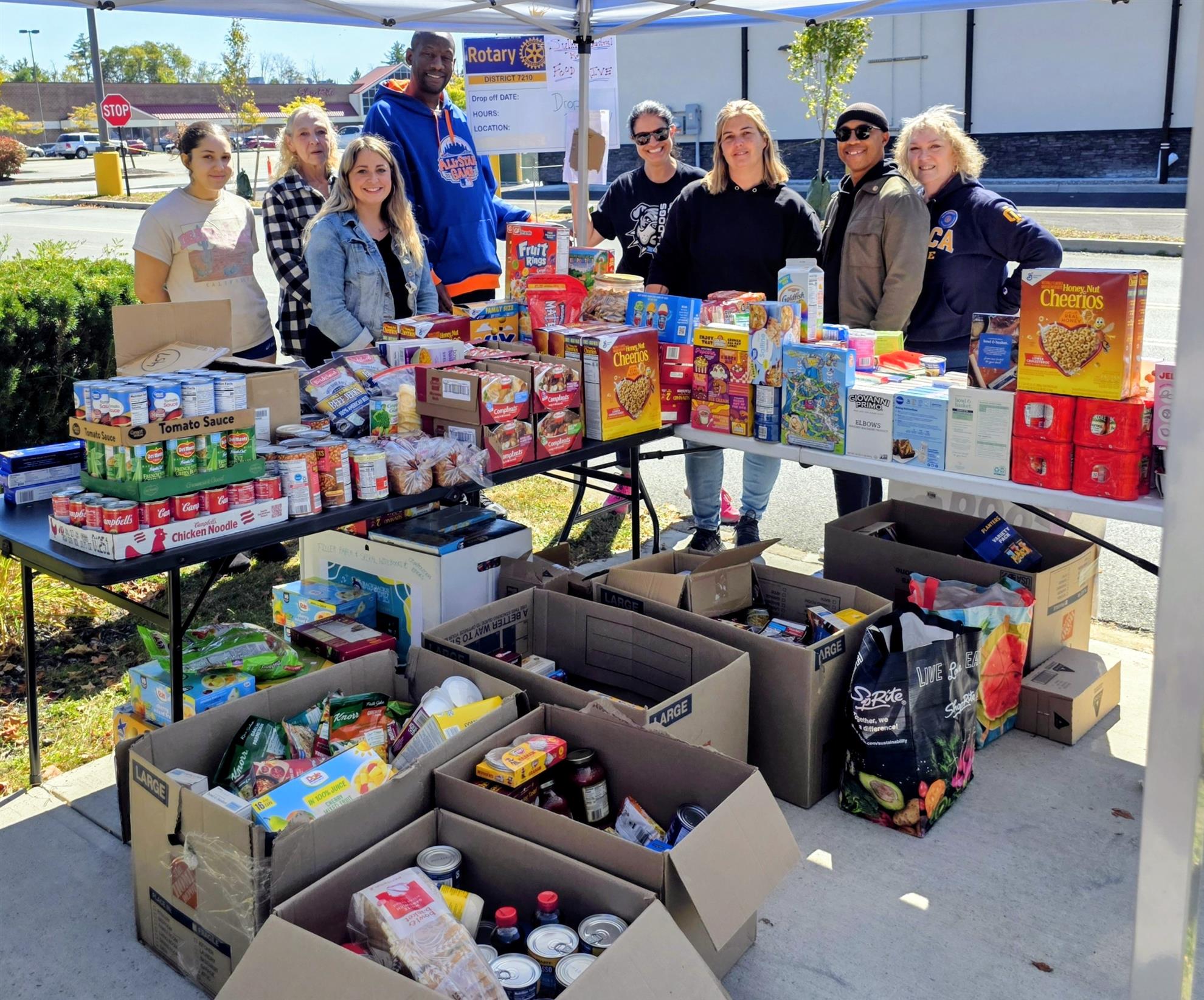 Food-Drive-Pic-2025.jpg