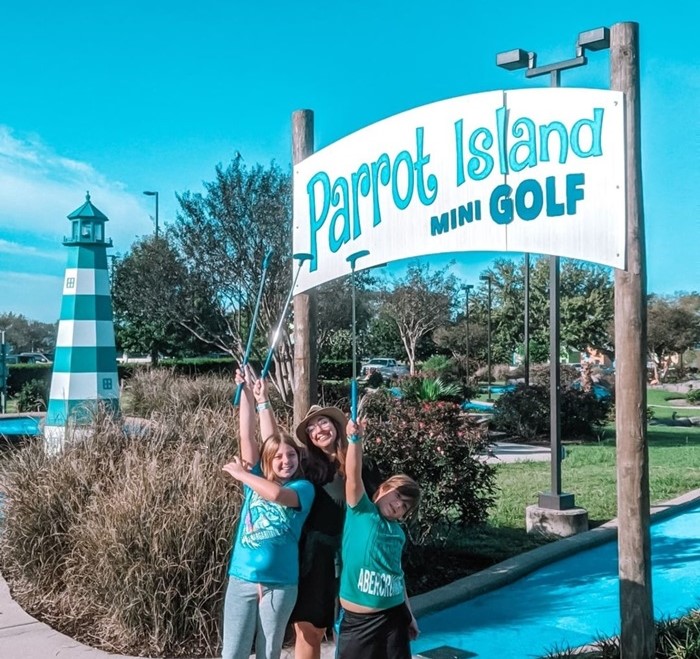 Margaritaville---Parrot-Island-Mini-Golf.jpg