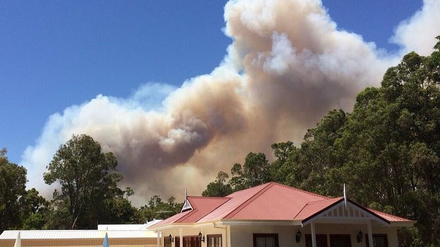 A view of the Parkerville fire, from Mundaring. Photo: Courtney Lewis
