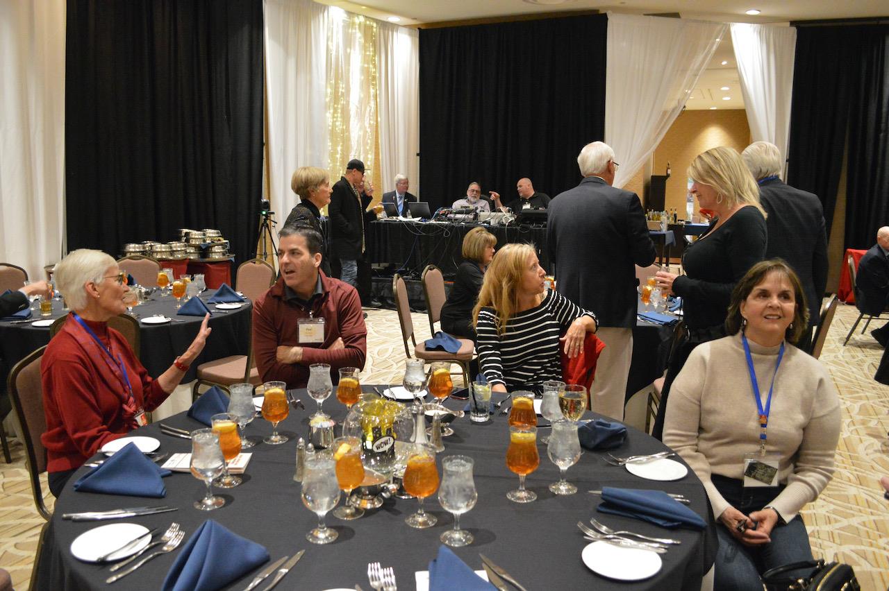 2021-22-D5180-Conference-Saturday-1Dinner---13.jpeg