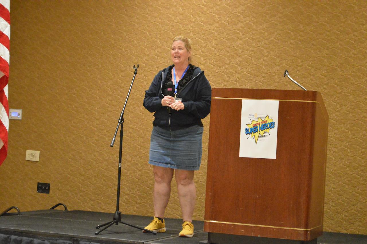 2021-22-D5180-Conference-Saturday-3Speech-Contest---14.jpeg