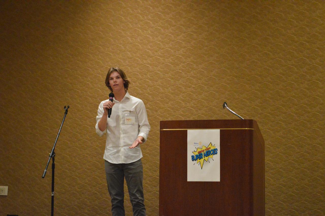 2021-22-D5180-Conference-Saturday-3Speech-Contest---17.jpeg