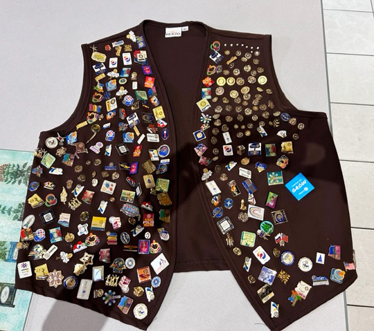 Dayna Gustke: The story behind my Rotary pin collection! | District 5495