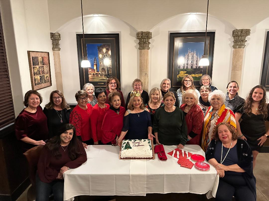 Christmas-group-photo-2024.jpeg