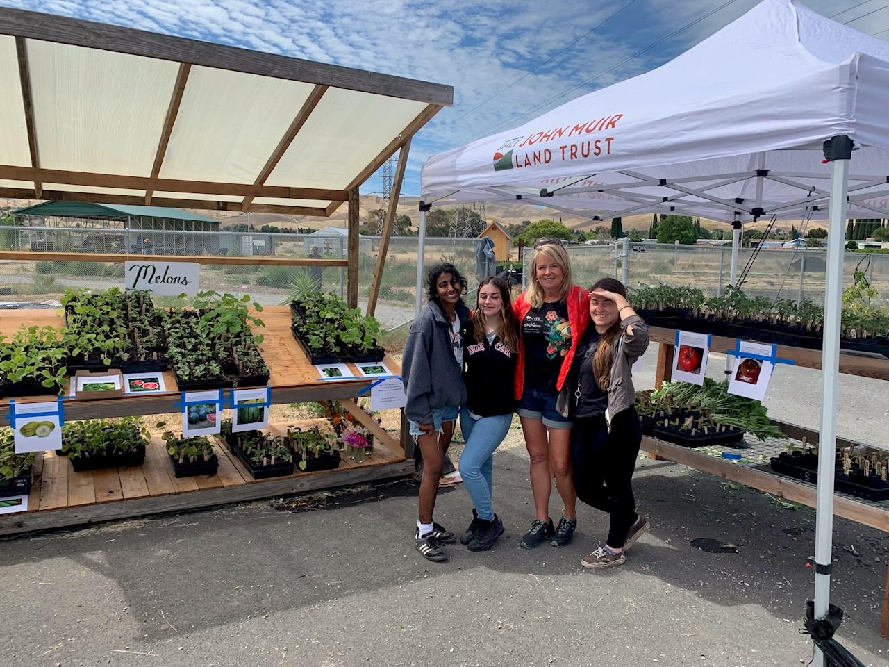 Sharing the Fruits of their Labor Kiwanis Club of Moraga Valley