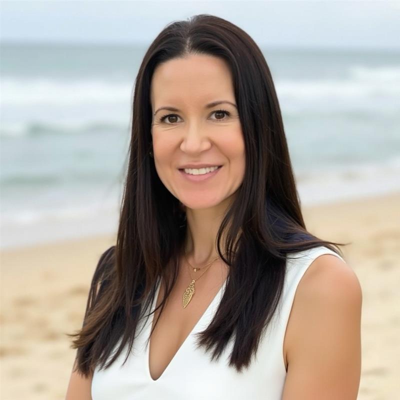 Gina  Ecolino