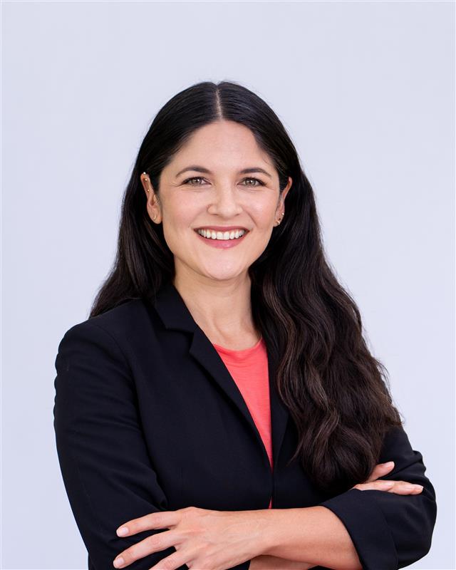 Sarah Watson — practitioner in Unknown, XX